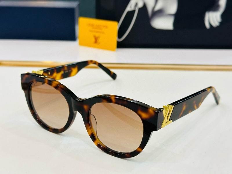 LV Sunglasses 920